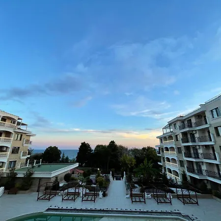 South At Valencia Gardens Apartment Nesebar