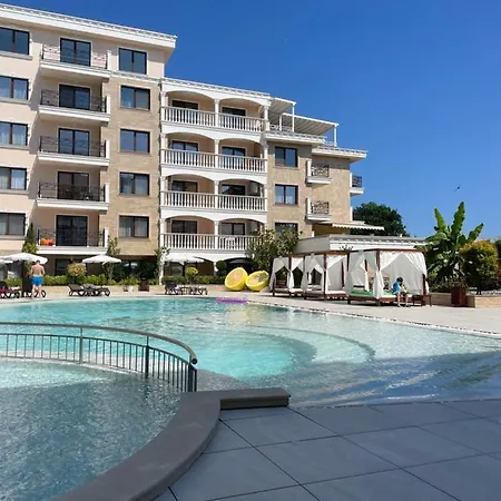 Lа Mar Apartment At Valencia Gardens Nesebar Apartment